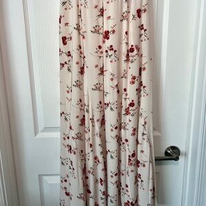American Eagle Outfitters Cream Skirt with Red Floral Design